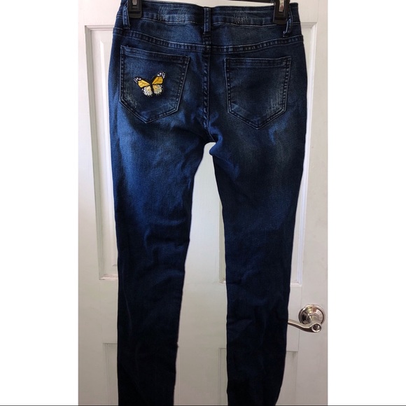 Yellow Butterfly Patch Jeans 🦋✨💛 - Picture 3 of 7